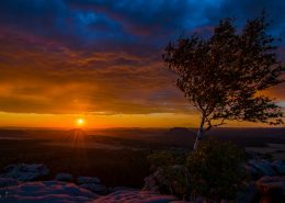 Sonnenuntergang und Blaue Stunde im Elbsandsteingebirge