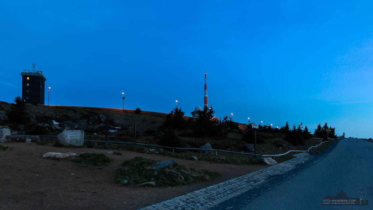 Harzer Gipfeltour -Blaue Stunde auf dem Brocken