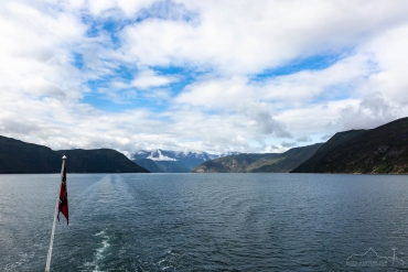 Von Gudvangen nach Kaupanger mit der Postfähre über den Naerofjord und Songnefjord, Norwegen