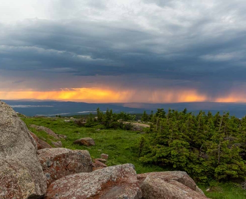 Sonnenuntergang und Blaue Stunde auf dem Brocken im Harz