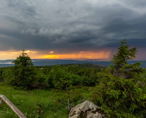 Sonnenuntergang und Blaue Stunde auf dem Brocken im Harz