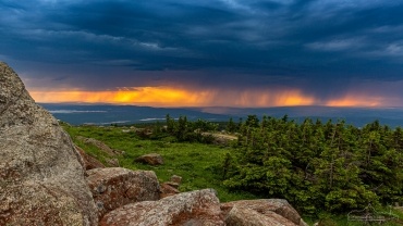 Sonnenuntergang und Blaue Stunde auf dem Brocken im Harz