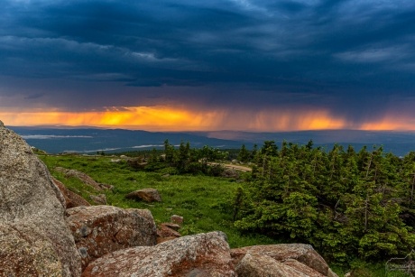 Sonnenuntergang und Blaue Stunde auf dem Brocken im Harz