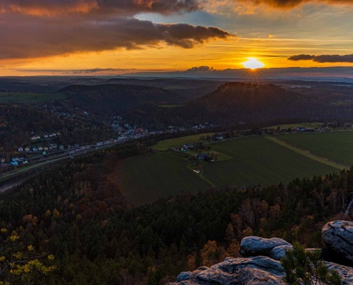 kurz vor Sonnenuntergang auf dem Lilienstein