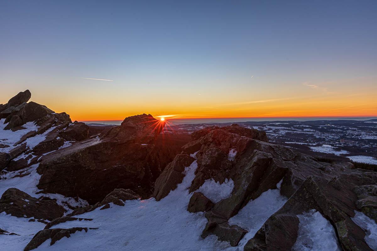 Sonnenuntergang auf der Wolfswarte im Harz