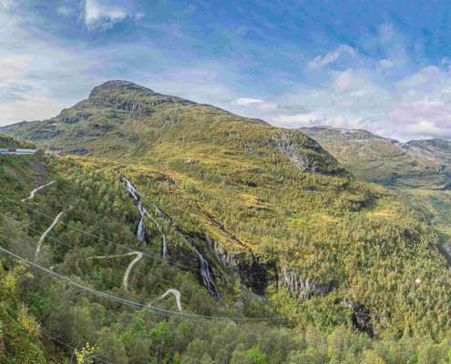 Blick von der Station Vatnahalsen ins Tal - Fotoreise Norwegen mit Foto-Wandern.com - copyright Juergen Milnik