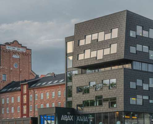 alt und neu in Larvik - Fotoreise Norwegen mit Foto-Wandern.com - copyright Juergen Milnik