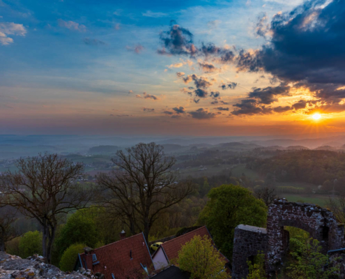 Fotokurs zum Sonnenuntergang und der Blauen Stunde auf der Burgruine Hohnstein im Naturpark Südharz