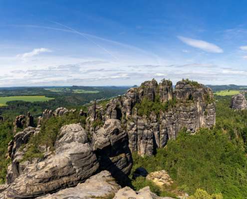 Panoramaaussicht auf die Schrammsteinkette