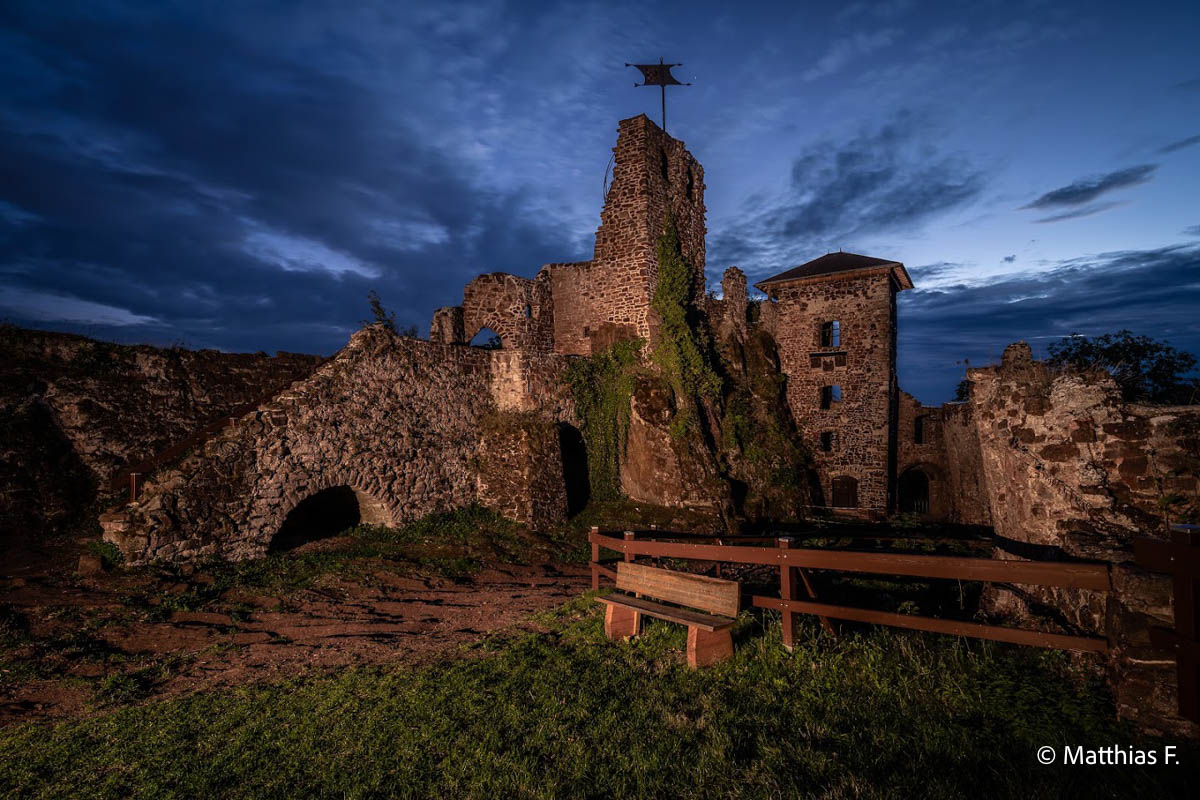 Fotokurs zur Blauen Stunde und Nachtfotografie im Naturpark Südharz mit Foto-Wandern.com